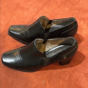 Life Stride Black Leather Women’s Shoes